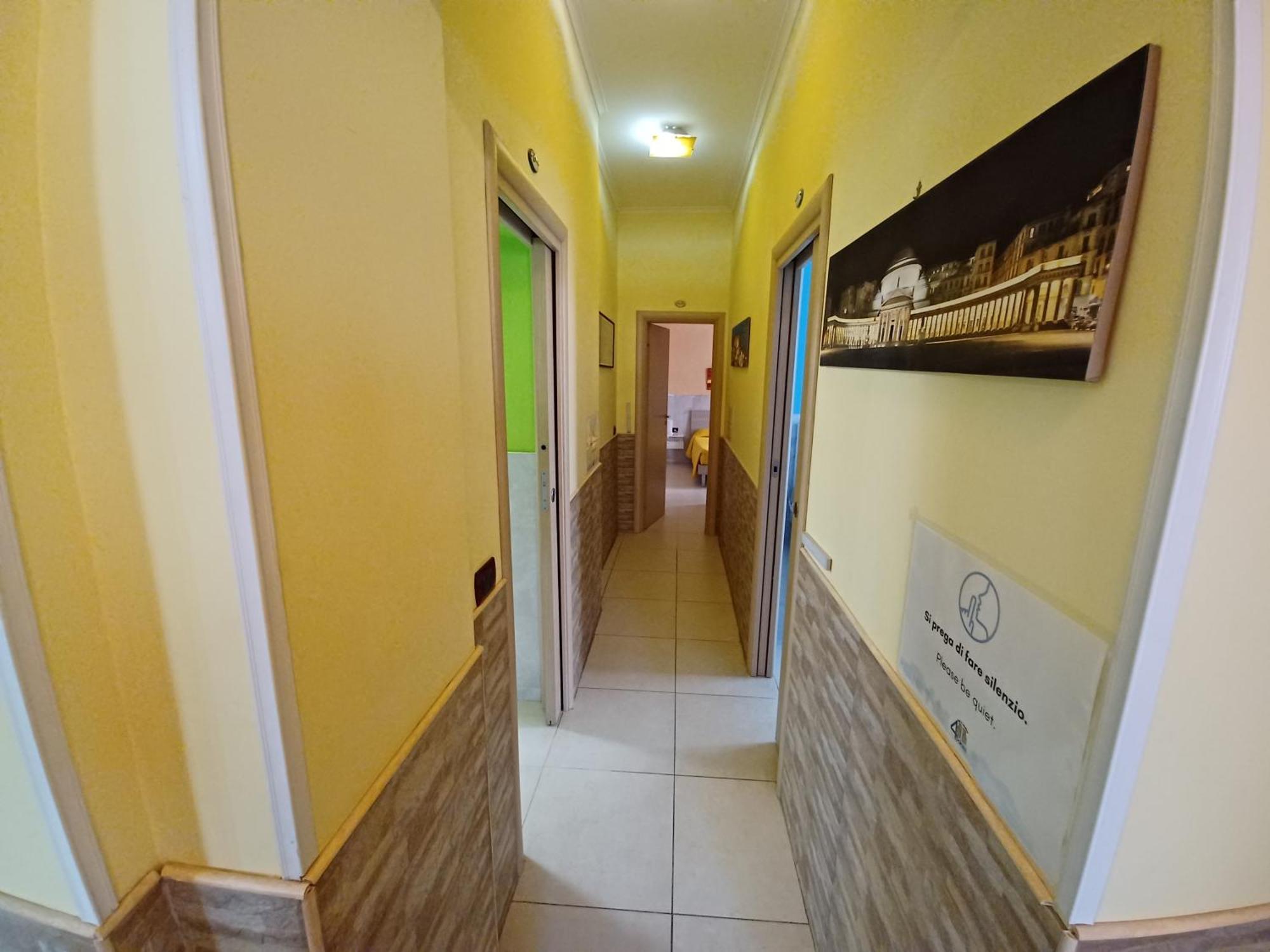 B&B Quattro Palazzi Napoli Centro Екстериор снимка
