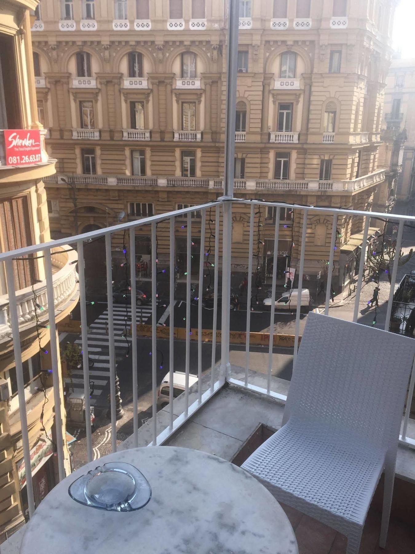 B&B Quattro Palazzi Napoli Centro Екстериор снимка